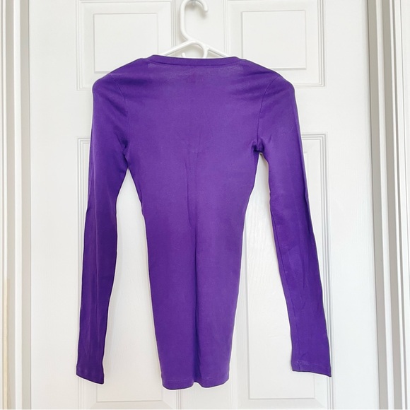J.Crew Long Sleeve Cotton V-Neck Perfect Fit Tee Purple XS - Picture 4 of 5